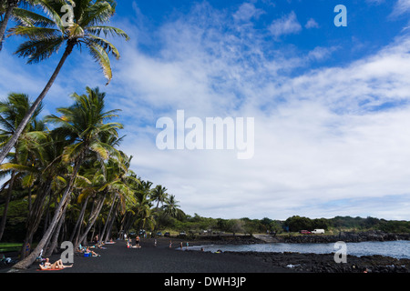 Punalu'u Black Sands Beach. Big Island, Hawaii, USA. Banque D'Images