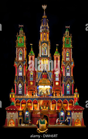 Crèche de Cracovie traditionnels à Noël dans l'église des Franciscains de la ville de Cracovie en Pologne Banque D'Images