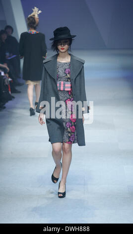 Daegu, Corée du Sud. 7 mars 2014. Présenter des modèles de créations de designer sud-coréen Chun Doo a chanté au cours de la 26e collecte de Daegu, Daegu, Corée du Sud, le vendredi 7 mars 2014. Banque D'Images