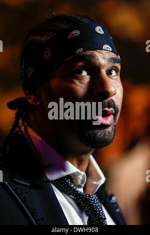 Londres, Royaume-Uni. 05Th Mar, 2014. Le boxeur David Haye ressemble à de la foule de la carte principale lors de l'UFC Fight Night London de l'O2 Arena. Credit : Action Plus Sport/Alamy Live News Banque D'Images