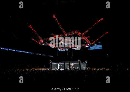 Londres, Royaume-Uni. 05Th Mar, 2014. Une vue générale de l'arène au cours de la carte principale lors de l'UFC Fight Night London de l'O2 Arena. Credit : Action Plus Sport/Alamy Live News Banque D'Images