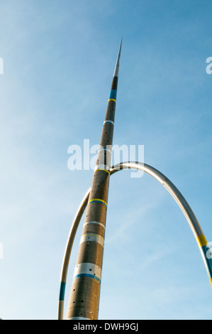 L'Alliance sculpture par Bernard Métais. En dehors de la bibliothèque centrale de Cardiff. Cardiff, Pays de Galles. United Kingdom Banque D'Images