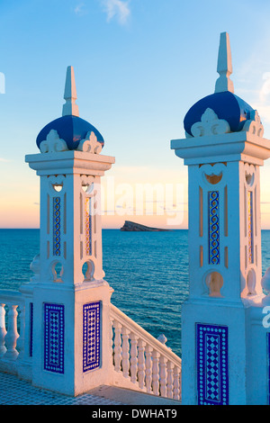 Coucher du soleil Benidorm Alicante Balcon Mediterraneo en Espagne Communauté Valencienne Banque D'Images