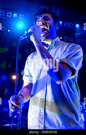 Detroit, Michigan, USA. Mar 8, 2014. Chanteur SAMEER GADHIAR la bande de jeunes le géant sur la Tour de l'esprit sur la matière au Fillmore Theatre de Detroit, MI le 8 mars 2014 Crédit : Marc Nader/ZUMA/ZUMAPRESS.com/Alamy fil Live News Banque D'Images