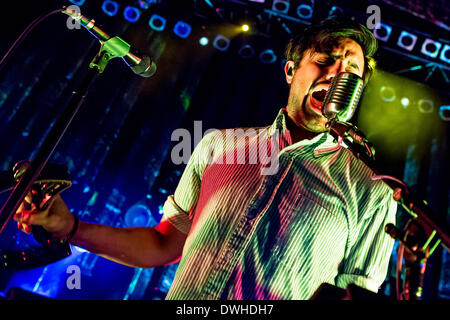 Detroit, Michigan, USA. Mar 8, 2014. Chanteur SAMEER GADHIAR la bande de jeunes le géant sur la Tour de l'esprit sur la matière au Fillmore Theatre de Detroit, MI le 8 mars 2014 Crédit : Marc Nader/ZUMA/ZUMAPRESS.com/Alamy fil Live News Banque D'Images