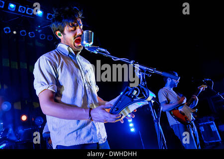 Detroit, Michigan, USA. Mar 8, 2014. Chanteur SAMEER GADHIAR la bande de jeunes le géant sur la Tour de l'esprit sur la matière au Fillmore Theatre de Detroit, MI le 8 mars 2014 Crédit : Marc Nader/ZUMA/ZUMAPRESS.com/Alamy fil Live News Banque D'Images