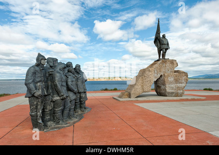 - Monument à Anadyr la première Revkom Banque D'Images