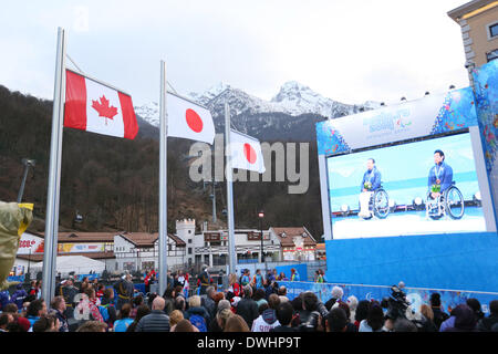 Sochi, Russie. Mar 8, 2014. Vue générale : Ski alpin descente hommes victoire Séance Cérémonie à la place des médailles au cours de Jeux paralympiques d'hiver de Sotchi 2014 à Sotchi, Russie . © Yohei Osada/AFLO SPORT/Alamy Live News Banque D'Images