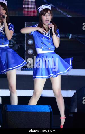 Fille de Taiwan Population groupe Dame effectuer au concert à Taipei, Chine Le Samedi Mars 8,2014. Banque D'Images