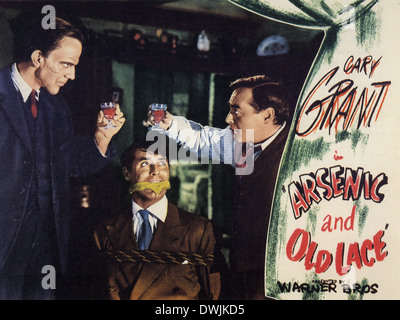 ARSENIC et VIEILLES DENTELLES 1944 Warner Bros film de gauche : Edward Horton,Cary Grant , Peter Lorre Banque D'Images