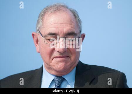 Berlin, Allemagne. 10 Mar, 2014. Le ministre des Affaires étrangères portugais Rui Machete assiste à la deuxième Anglais-italien Forum à Berlin, Allemagne, 10 mars 2014. Photo : MAURIZIO GAMBARINI/dpa/Alamy Live News Banque D'Images