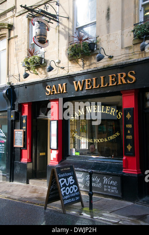 Wellers Sam pub bar traditionnel à Bath en Angleterre Somerset Banque D'Images