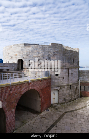 Tour Ronde fortification en vieux Portsmouth. Banque D'Images