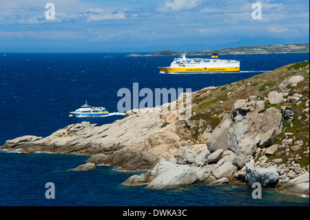 Ferry près de Calvi Banque D'Images