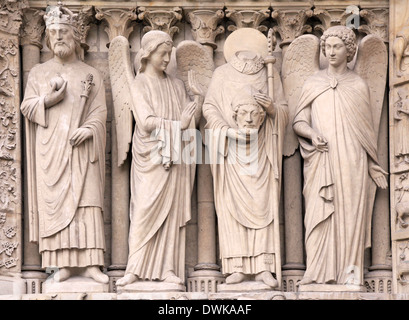 Détails architecturaux de Cathédrale Notre Dame de Paris Banque D'Images