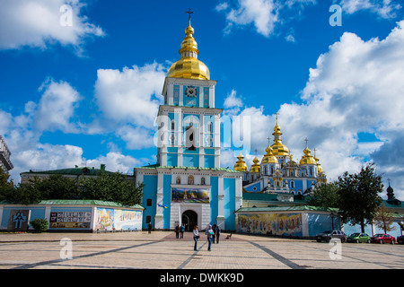 St Michael's gold-cathédrale à coupole, Kiev, Ukraine, l'Europe Banque D'Images