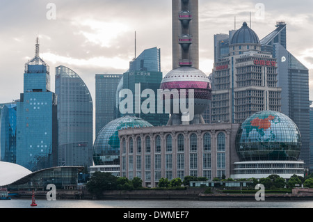 Les toits de Shanghai en début de matinée. Banque D'Images