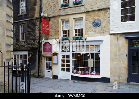 Sally Lunns, maison de cuisine et musée historiques. La plus ancienne maison de Bath, North Parade passage, Bath, Somerset, Angleterre, Royaume-Uni Banque D'Images