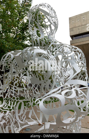 L'Alchimiste, une sculpture représentant Homme pensant, au Boston's MIT Banque D'Images