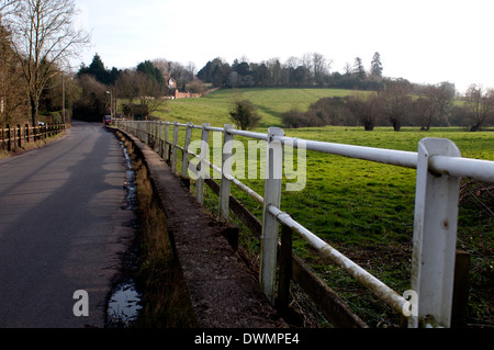 Vue d'Offchurch village, Warwickshire, England, UK Banque D'Images