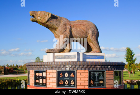 Le Mémorial de l'ours polaire National Memorial Arboretum ,Alrewas Staffordshire, Angleterre. Banque D'Images