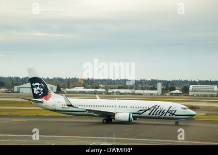 Portland, Oregon, USA - 27 janvier 2014 : un vol Alaska Airlines prêt à décoller à l'aéroport international de Portland pdx. Banque D'Images