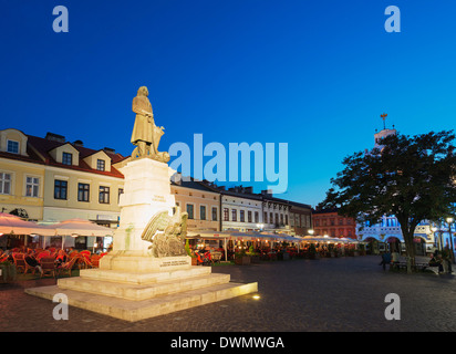 Monument à Tadeusz Kosciuszko, Rynek Town Square, Rzeszow, Pologne, Europe Banque D'Images