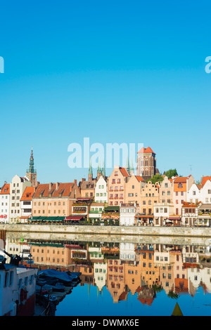 Côté Canal maisons et skyline, Gdansk, Pologne, Europe Banque D'Images