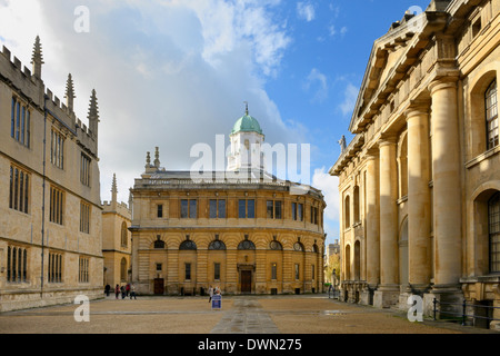 Le Clarendon Building, Bodleian Library et Sheldonian Theatre, Oxford, Oxfordshire, Angleterre, Royaume-Uni, Europe Banque D'Images