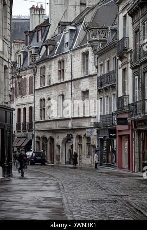 Tôt le matin, scène de rue Dijon France Banque D'Images