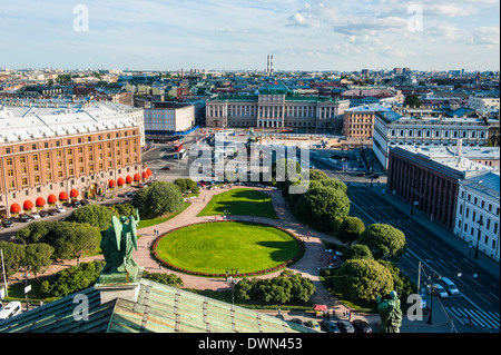 Vue de la cathédrale Saint-Isaac, Saint-Pétersbourg, Russie, Europe Banque D'Images