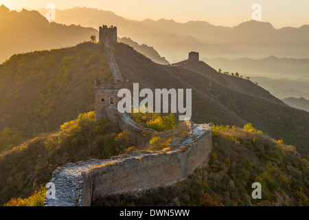 Grande Muraille de Chine, Site de l'UNESCO, à vers Simatai, Jinshanling, Luanping County, Province de Hebei, Chine Banque D'Images