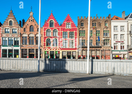 Immeubles à pignons, place du marché, le centre historique de Bruges, Belgique, site du patrimoine mondial de l'UNESCO Banque D'Images