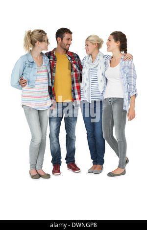 Longueur totale de jeunes habillés à la légère Banque D'Images