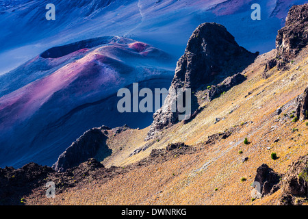 Cratère volcanique au sommet du paysage de montagnes Haleakala, Maui, Hawaii, United States Banque D'Images