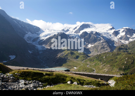 Stein, Stein, lac Glacier Alpes Uri, Susten Pass, Canton de Berne, Suisse Banque D'Images