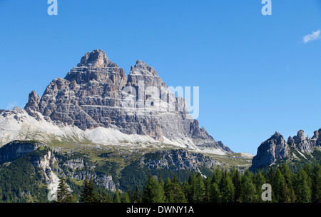 Tre Cime di Lavaredo pics, Dolomites, Vénétie, province de Belluno, Italie Banque D'Images