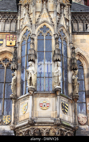 Hôtel de Ville de Prague de fenêtre avec des sculptures, République Tchèque Banque D'Images