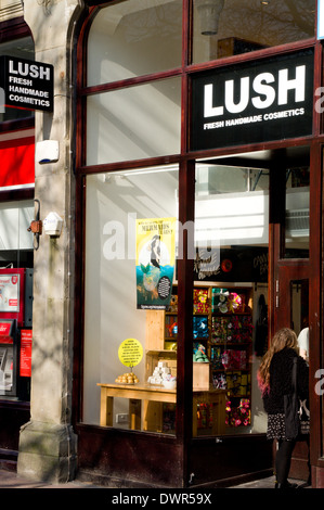Boutique Lush, Queen Street, Cardiff, Pays de Galles. Banque D'Images