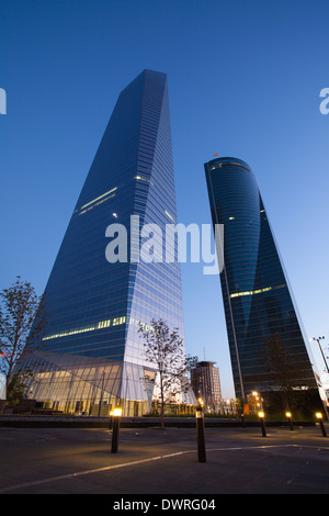 MADRID-AOÛT 28,2010 : Las Cuatro Torres centre financier sont les plus hauts gratte-ciel en Espagne avec une hauteur de 250 mètres. Banque D'Images