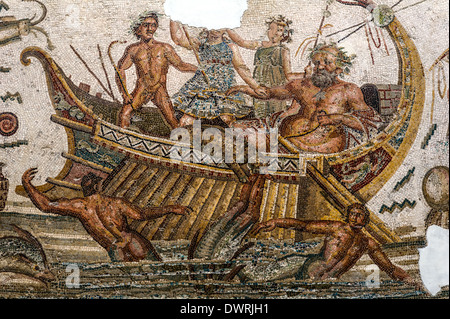 L'Afrique du Nord, Tunisie, Tunis. Le Musée du Bardo. Fresque romaine mosaïque. Ulysse sur navire. Banque D'Images