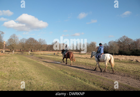 Les cavaliers à Richmond Park, Londres, UK. Banque D'Images