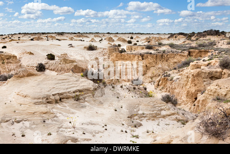 Lake Mungo est ancien lac intérieur figurent désormais dans d'étranges formations rocheuses. Banque D'Images