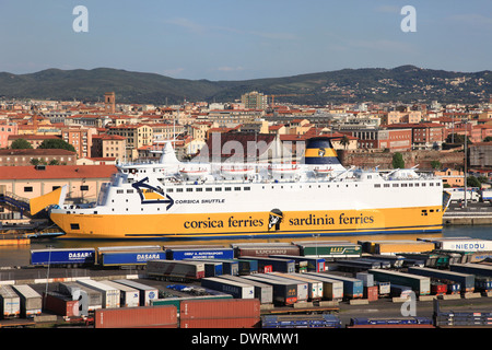 Corsica Ferries navire Ro-Ro Corsica Marina Seconda à quai à Livourne Italie Banque D'Images