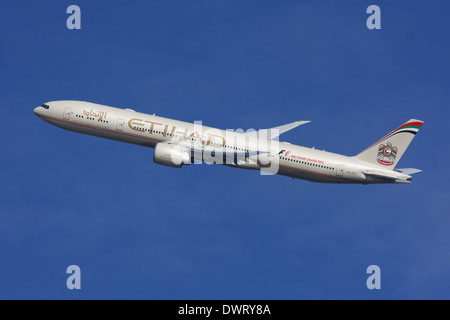 ETIHAD AIRLINES BOEING 777 300 Banque D'Images