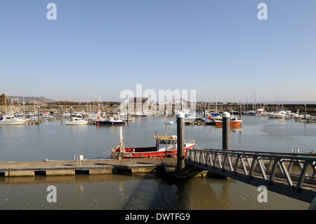 Burry Port Harbour Carmarthenshire Wales Cymru UK GO Banque D'Images