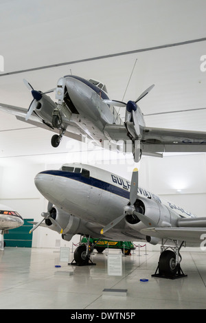 Vintage avion historique au Musée Al Mahatta, l'ancien préservé dans l'aéroport de Sharjah Emirats Arabes Unis Banque D'Images