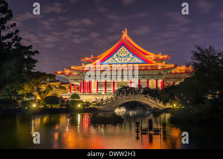 National Concert Hall de nuit à Taipei, Taiwan Banque D'Images