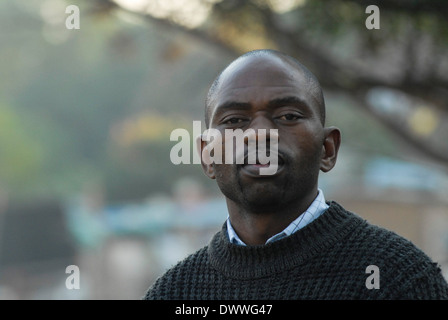 S'bu Zikode, Founderof la South African shack dwellers' mouvement Abahlali baseMjondolo a photographié à la Kennedy Road Banque D'Images