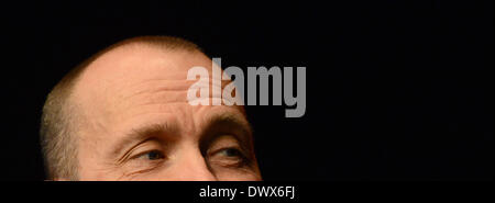 Cologne, Allemagne. 14Th Mar, 2014. Auteur britannique Simon Beckett lors d'une lecture au festival de littérature allumé.Cologne à Cologne, Allemagne, 14 mars 2014. Photo : Marius Becker/dpa/Alamy Live News Banque D'Images